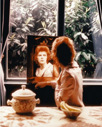 Bowie Mirror 1972